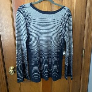 Nic and Zoe Sweater XL